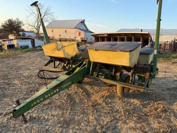 Main image John Deere 7000